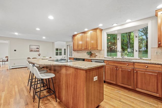 6 Olde Meetinghouse Road, Westborough, MA 01581