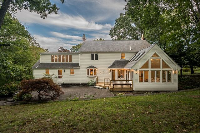 6 Olde Meetinghouse Road, Westborough, MA 01581