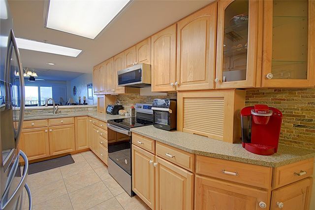 4 OCEANS WEST BOULEVARD 406A, Daytona Beach, FL 32118