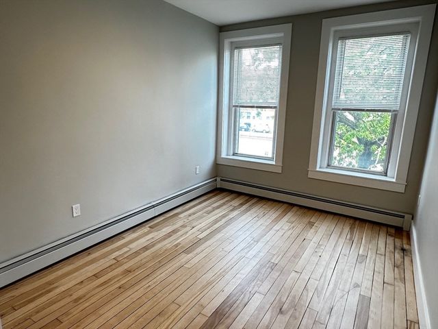 1284 Commonwealth Ave. 5, Boston, MA 02134
