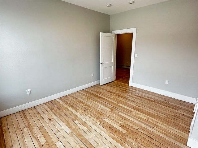 1284 Commonwealth Ave. 5, Boston, MA 02134