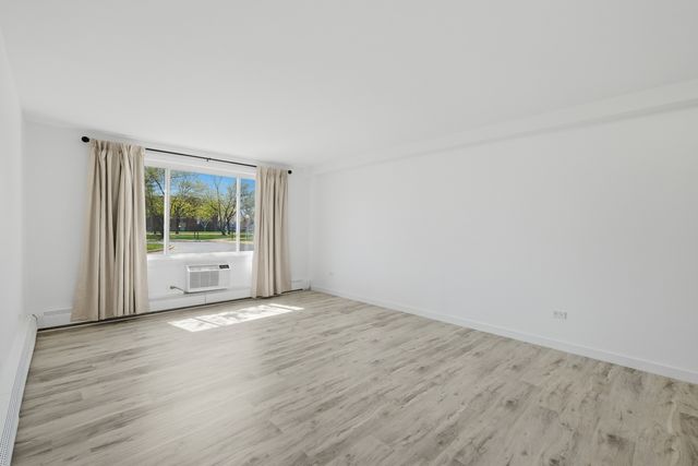 1500 Robin Circle 112, Hoffman Estates, IL 60169