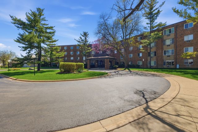 1500 Robin Circle 112, Hoffman Estates, IL 60169