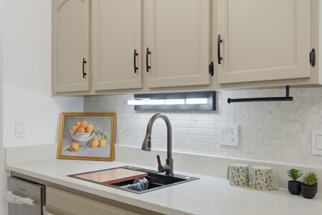 1500 Robin Circle 112, Hoffman Estates, IL 60169