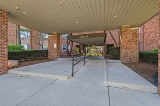 1500 Robin Circle 112, Hoffman Estates, IL 60169