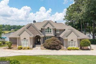 2220 EMERALD Drive, Jonesboro, GA 30236
