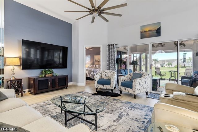 17761 Pineapple Palm CT, North Fort Myers, FL 33917