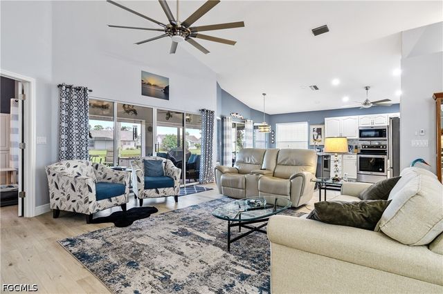 17761 Pineapple Palm CT, North Fort Myers, FL 33917