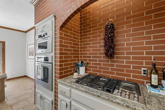 4412 Brookfield Drive, Norman, OK 73072