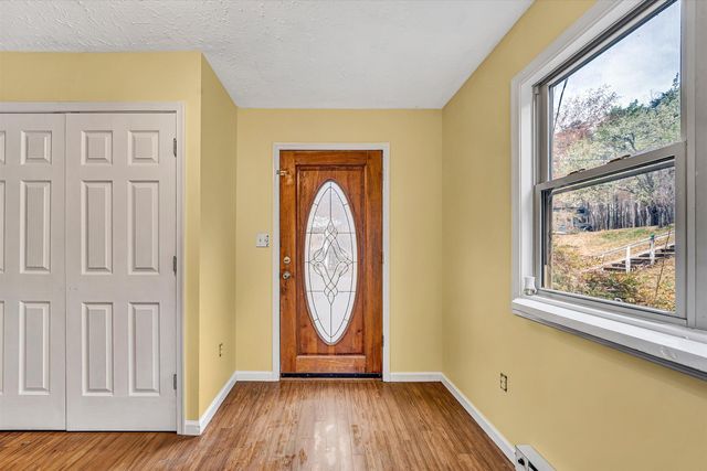 320 Fingerlake RD, Penhook, VA 24137
