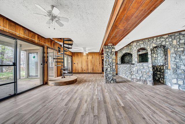 320 Fingerlake RD, Penhook, VA 24137