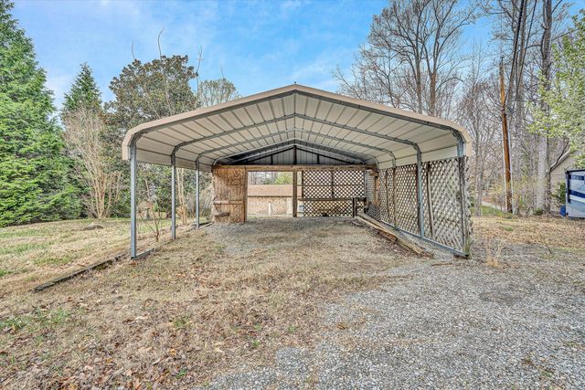 320 Fingerlake RD, Penhook, VA 24137
