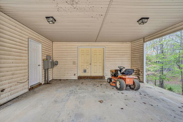 320 Fingerlake RD, Penhook, VA 24137