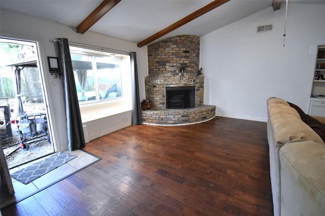 8502 Braes Meadow Drive, Houston, TX 77071