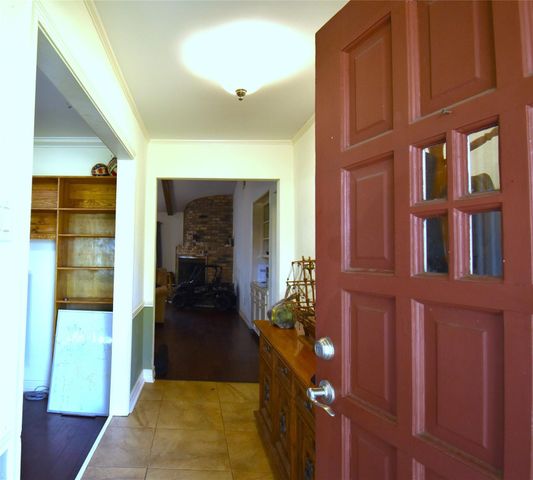 8502 Braes Meadow Drive, Houston, TX 77071