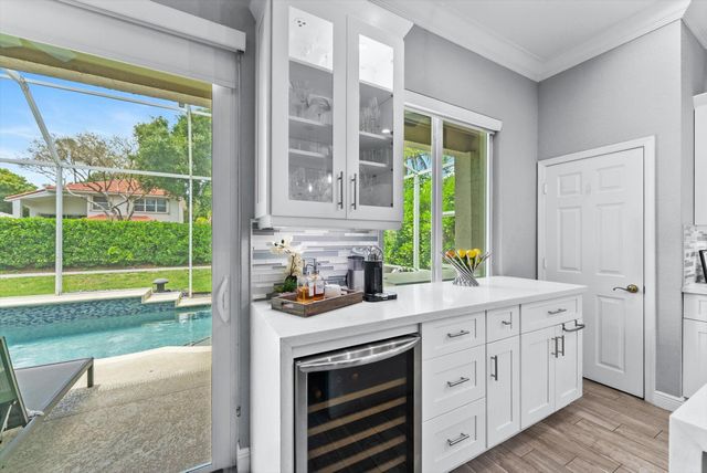 7653 NW 70th Avenue, Parkland, FL 33067