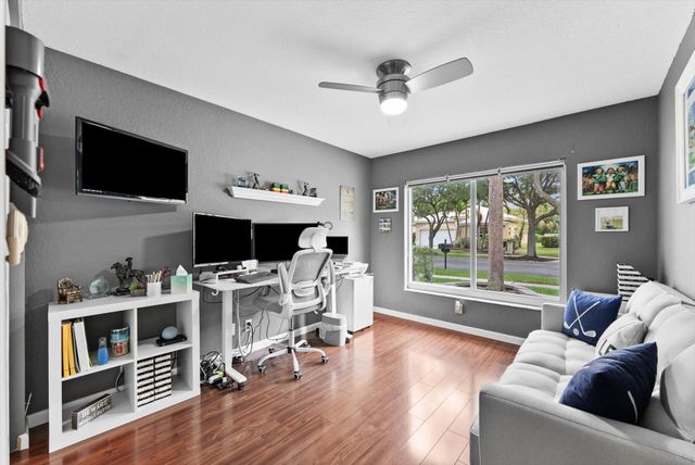 7653 NW 70th Avenue, Parkland, FL 33067