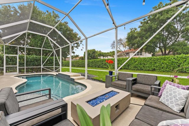 7653 NW 70th Avenue, Parkland, FL 33067