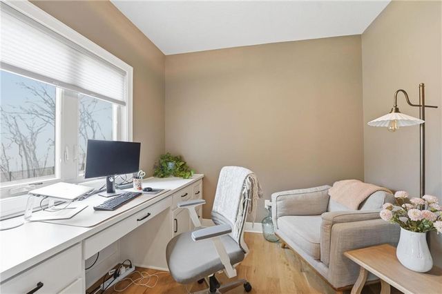 13475 Terrace Park Drive, Parkville, MO 64152