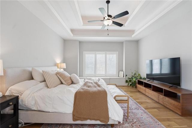 13475 Terrace Park Drive, Parkville, MO 64152