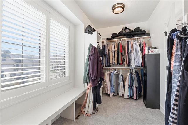 13475 Terrace Park Drive, Parkville, MO 64152