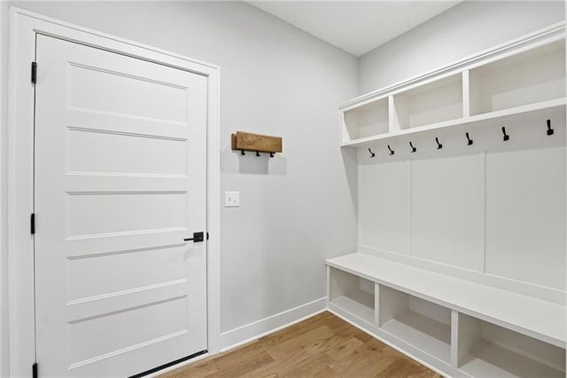 13475 Terrace Park Drive, Parkville, MO 64152