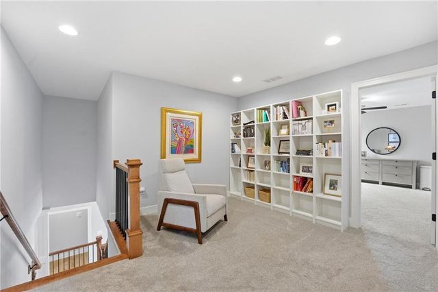 13475 Terrace Park Drive, Parkville, MO 64152