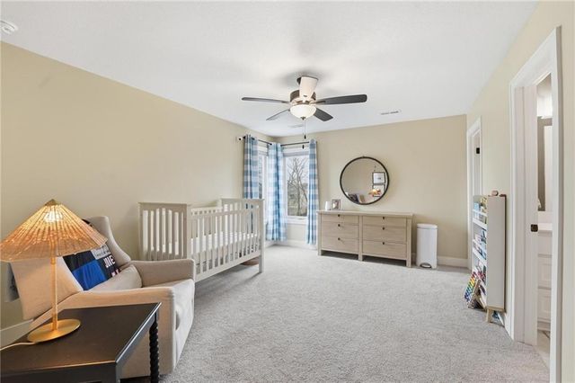 13475 Terrace Park Drive, Parkville, MO 64152