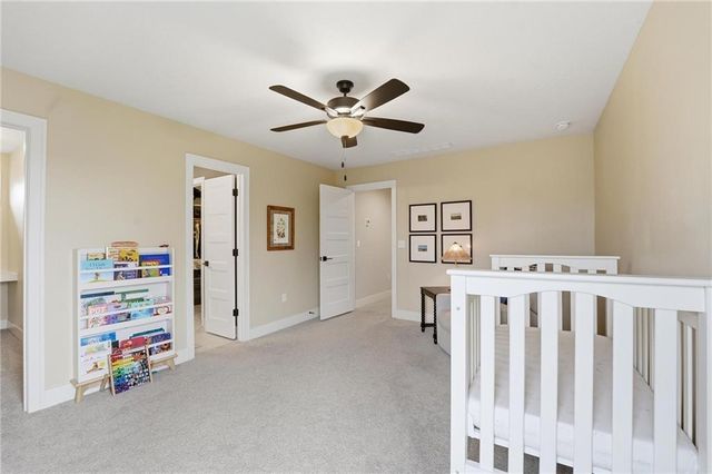 13475 Terrace Park Drive, Parkville, MO 64152