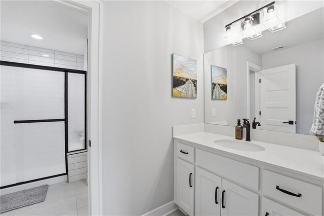 13475 Terrace Park Drive, Parkville, MO 64152