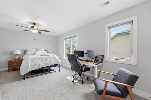 13475 Terrace Park Drive, Parkville, MO 64152