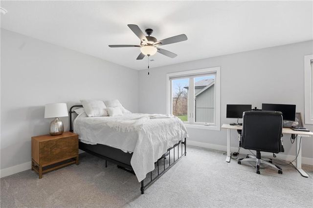 13475 Terrace Park Drive, Parkville, MO 64152