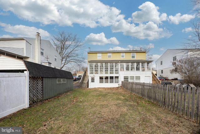 15 CHAR MAR LN, Royersford, PA 19468