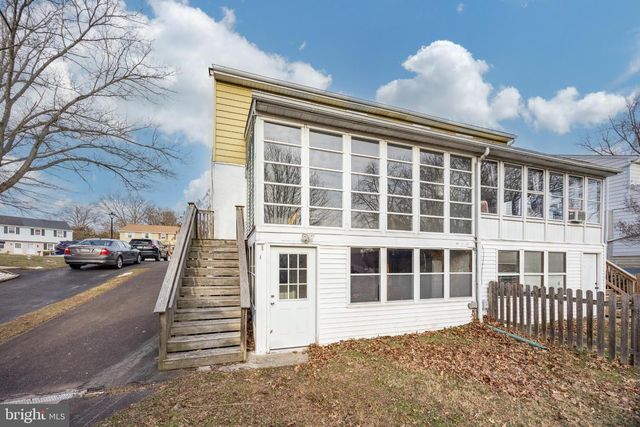 15 CHAR MAR LN, Royersford, PA 19468