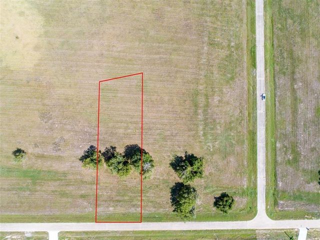 307 Colt Trail, Angleton, TX 77515