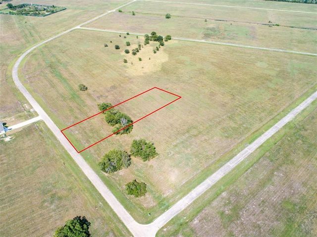 307 Colt Trail, Angleton, TX 77515