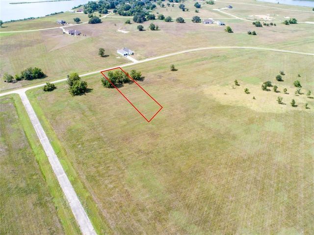 307 Colt Trail, Angleton, TX 77515