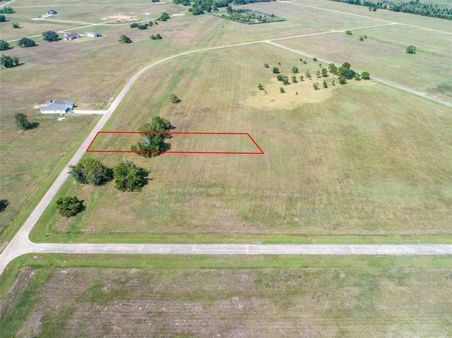 307 Colt Trail, Angleton, TX 77515