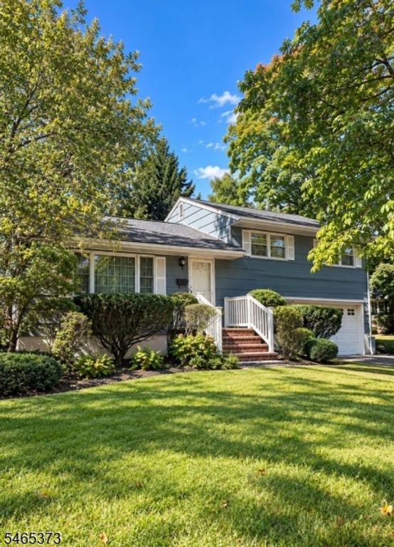 31 Arbor Dr, Hohokus Boro, NJ 07423 — photo 2