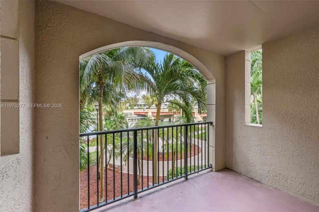 17150 N Bay Rd 2210, Sunny Isles Beach, FL 33160