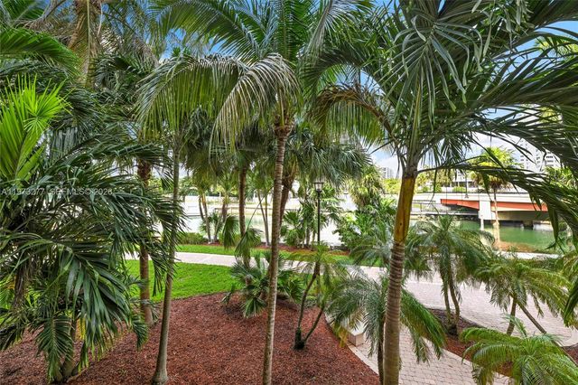 17150 N Bay Rd 2210, Sunny Isles Beach, FL 33160