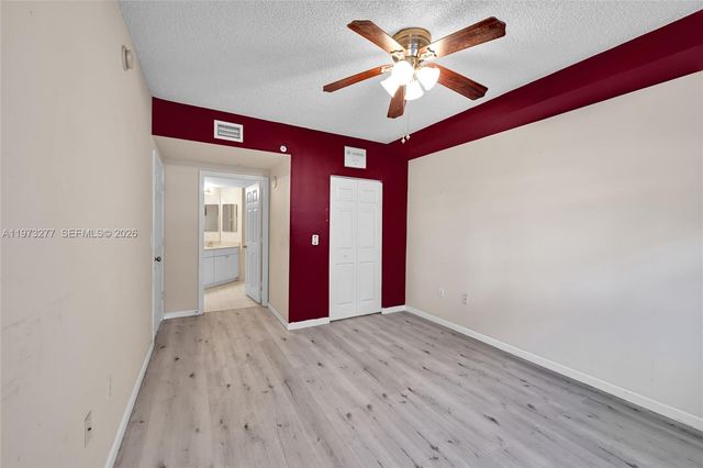 17150 N Bay Rd 2210, Sunny Isles Beach, FL 33160