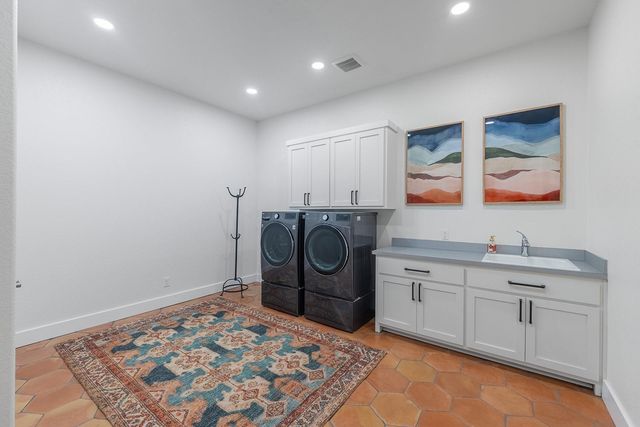 229 Iva June LN, Georgetown, TX 78628