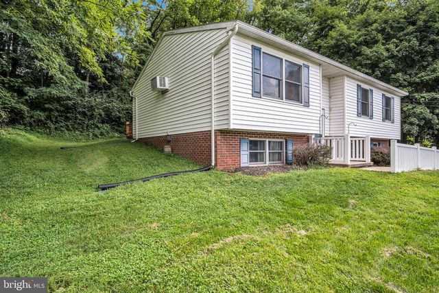 396 WHITESIDE AVE, Highspire, PA 17034