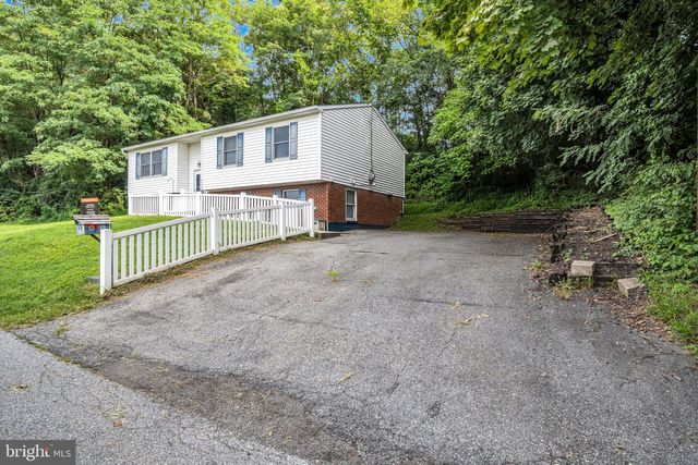 396 WHITESIDE AVE, Highspire, PA 17034