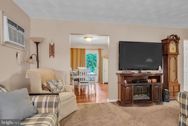 396 WHITESIDE AVE, Highspire, PA 17034