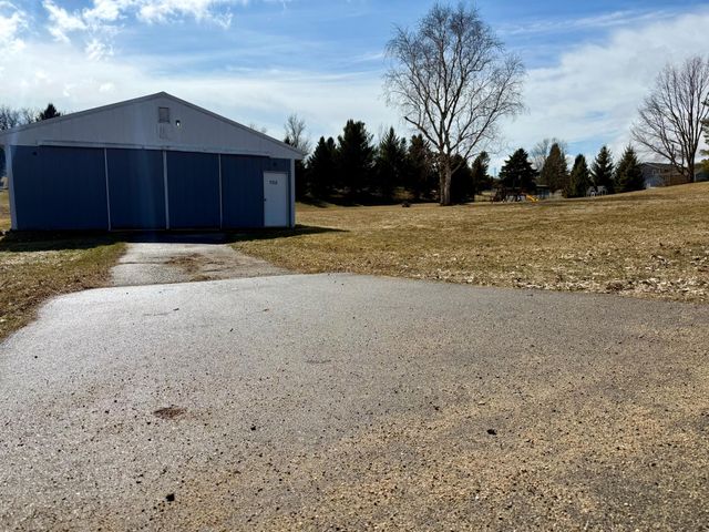 705 Timberline Drive SE, Oronoco, MN 55960