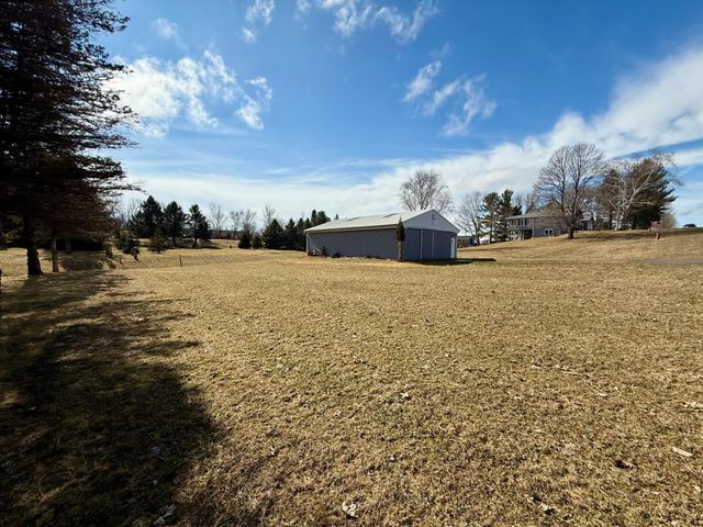 705 Timberline Drive SE, Oronoco, MN 55960