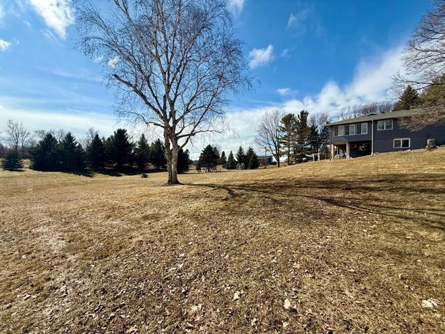 705 Timberline Drive SE, Oronoco, MN 55960