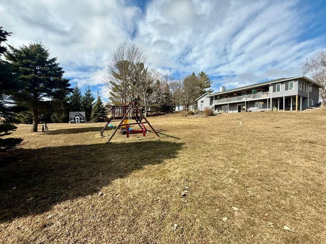 705 Timberline Drive SE, Oronoco, MN 55960